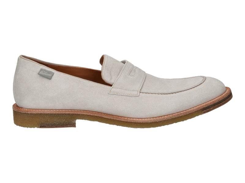 Voir le produit 'Floris Van Bommel Mocassins Off White' (en anglais) Floris Van Bommel Mocassins Off White