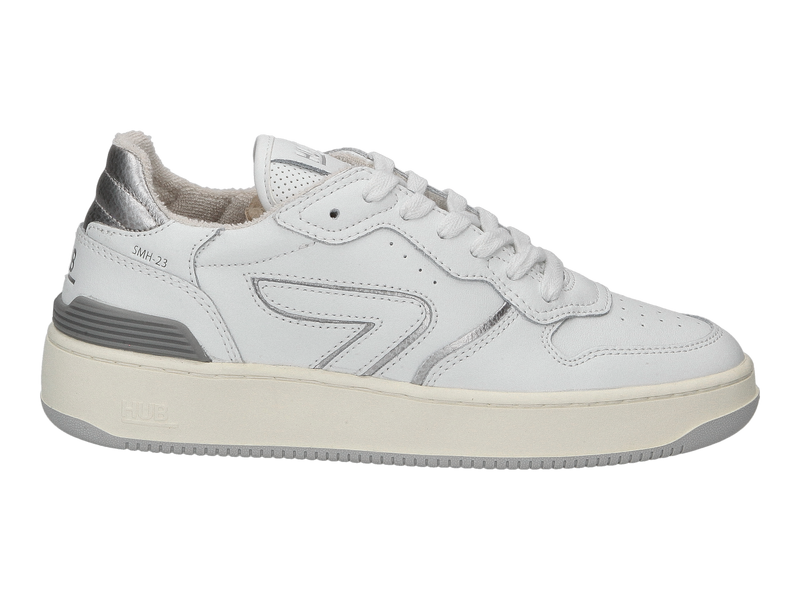 Voir le produit 'Hub Footwear Baskets Blanc' (en anglais) Hub Footwear Baskets Blanc