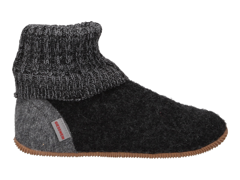 Voir le produit 'Giesswein Pantoufles Gris' (en anglais) Giesswein Pantoufles Gris