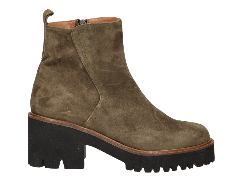 Voir le produit 'Cervone Botte à Talon Vert' (en anglais) Cervone Botte à Talon Vert