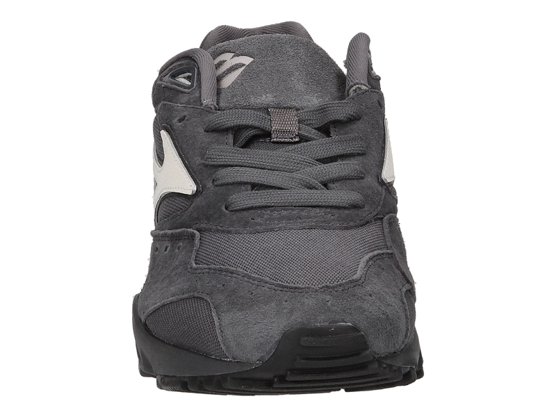 Bekijk product 'Mizuno Sneakers Grijs' Mizuno Sneakers Grijs