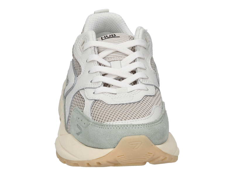 Voir le produit 'Hub Footwear Baskets Off White' (en anglais) Hub Footwear Baskets Off White