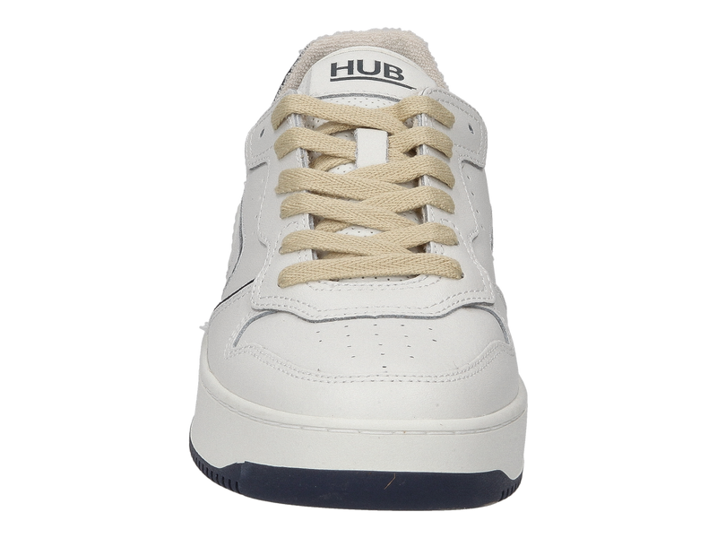 Voir le produit 'Hub Footwear Baskets Off White' (en anglais) Hub Footwear Baskets Off White