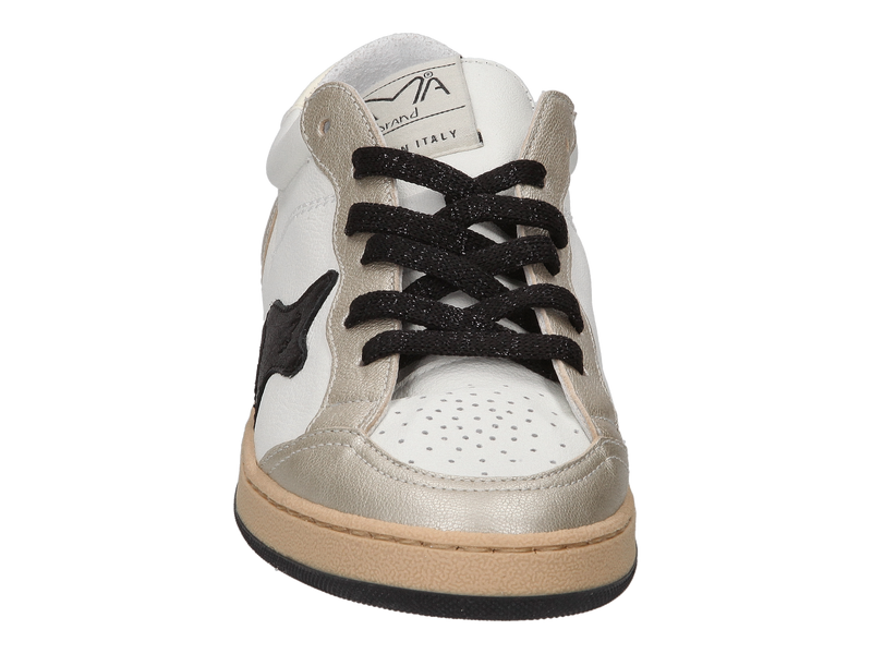 Ama Brand Sneakers Goud