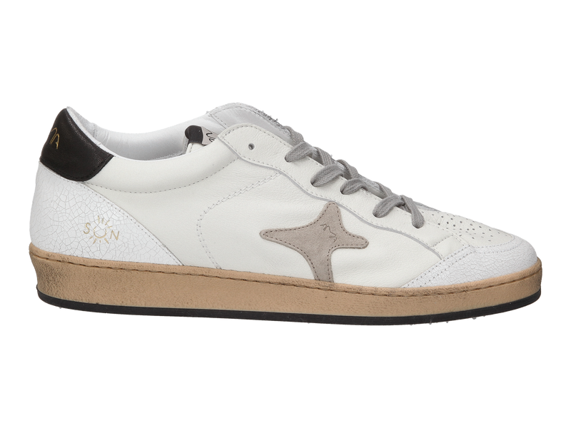 Bekijk product 'Ama Brand Sneakers Wit' Ama Brand Sneakers Wit