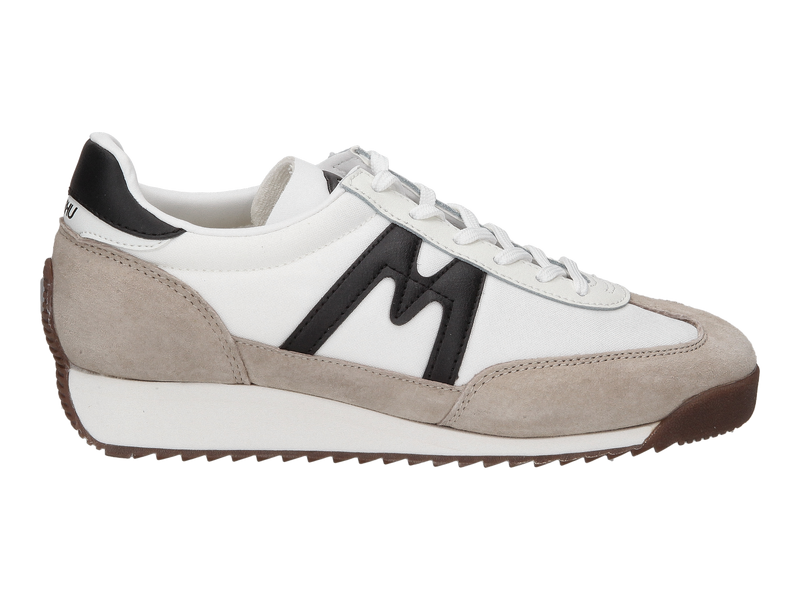 Bekijk product 'Karhu Sneakers Beige' Karhu Sneakers Beige