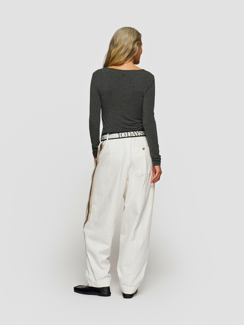 10 Days Truien Grijs