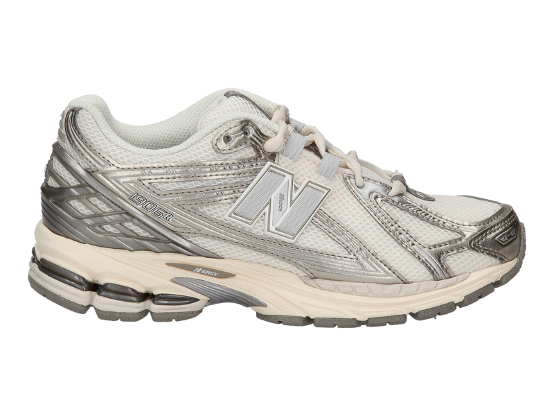 New Balance Sneakers Goud