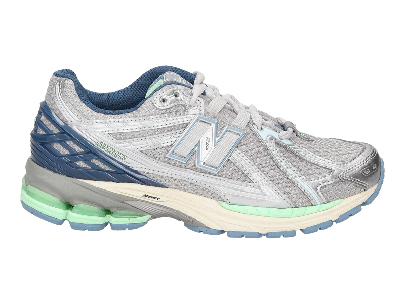 New Balance Sneakers Zilver