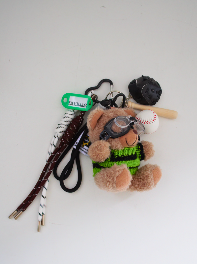 Shouia Keychains Brown