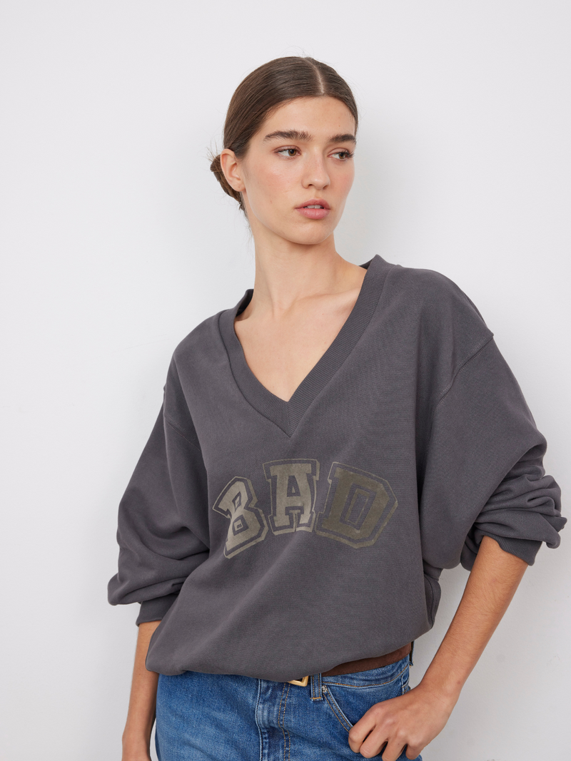 Bekijk product 'Bad Habits Sweaters Grijs' Bad Habits Sweaters Grijs