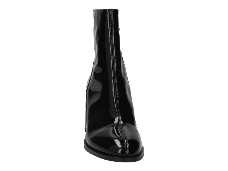 Voir le produit 'Emilie Karston Bottines Noir' (en anglais) Emilie Karston Bottines Noir