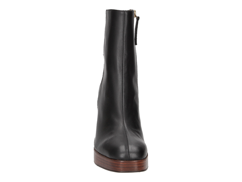 Voir le produit 'Angel Alarcon Bottines Noir' (en anglais) Angel Alarcon Bottines Noir