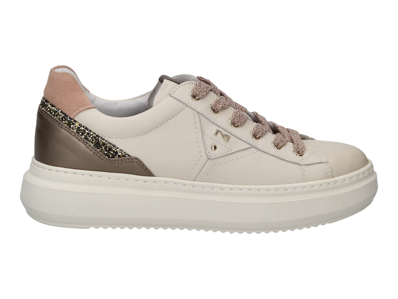 Voir le produit 'Nero Giardini Baskets Off White' (en anglais) Nero Giardini Baskets Off White