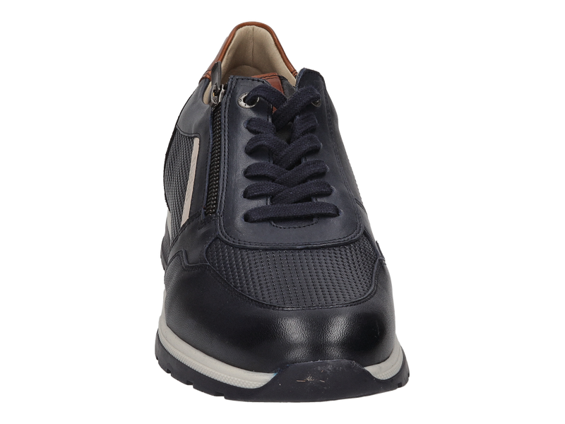 Voir le produit 'Fluchos Baskets Bleu' (en anglais) Fluchos Baskets Bleu