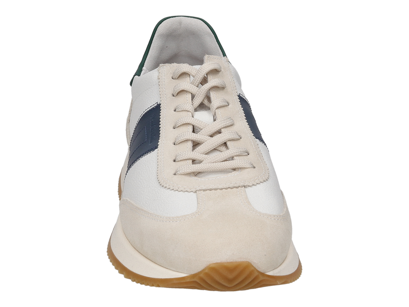 Voir le produit 'Nero Giardini Baskets Blanc' (en anglais) Nero Giardini Baskets Blanc