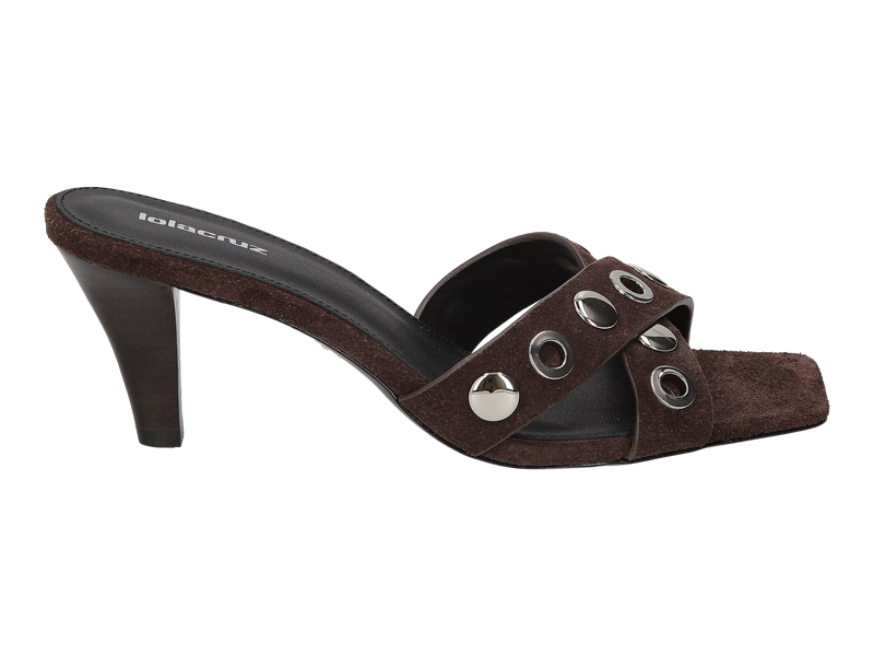 Lola Cruz Muilen Bruin