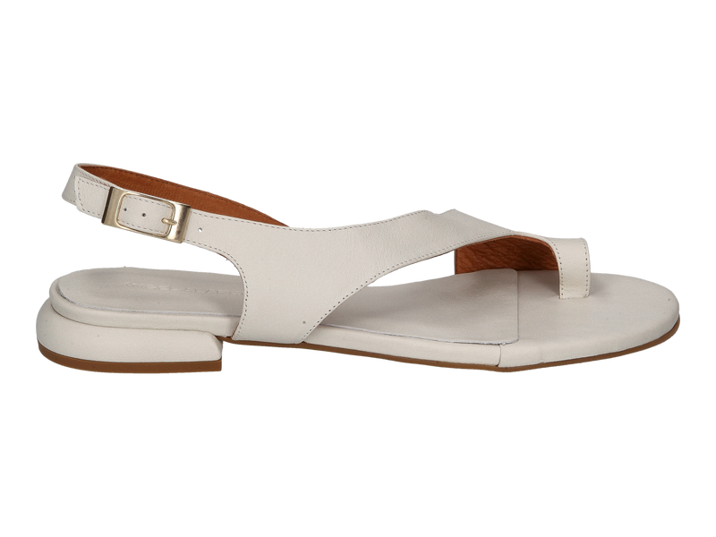 Voir le produit 'Angel Alarcon Sandales Off White' (en anglais) Angel Alarcon Sandales Off White