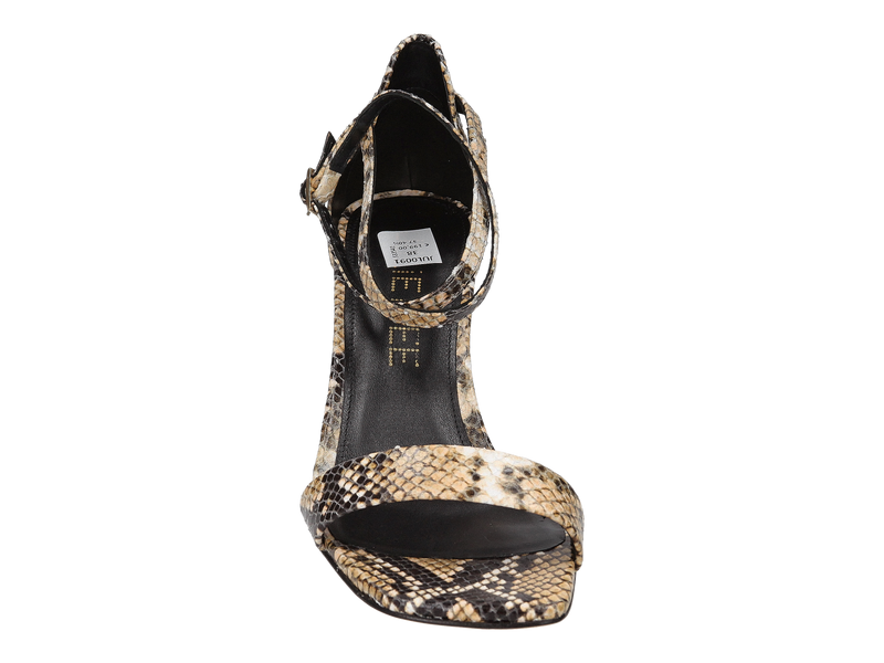 Voir le produit 'Julie Dee Sandales Beige' (en anglais) Julie Dee Sandales Beige