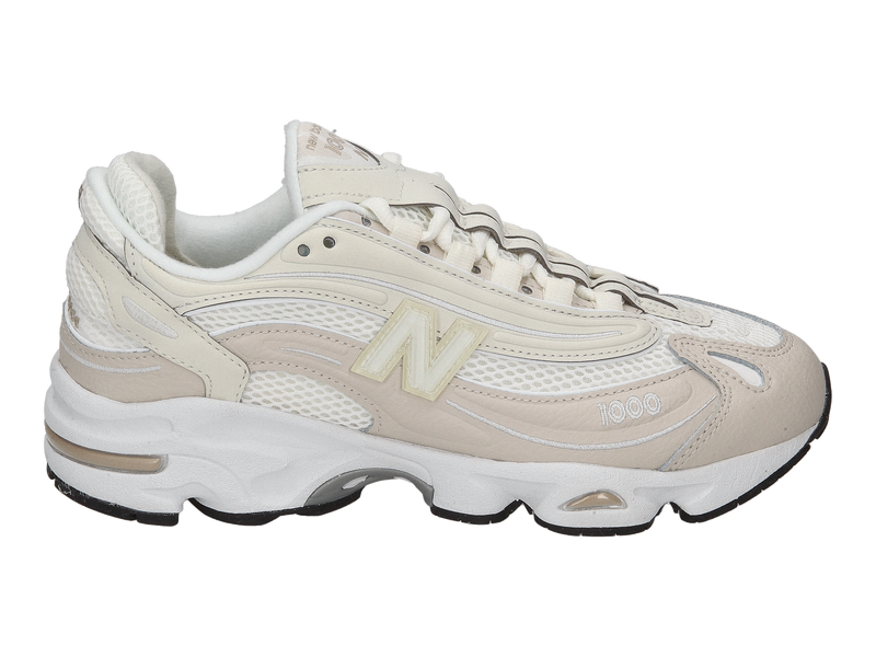 New Balance Sneakers Beige