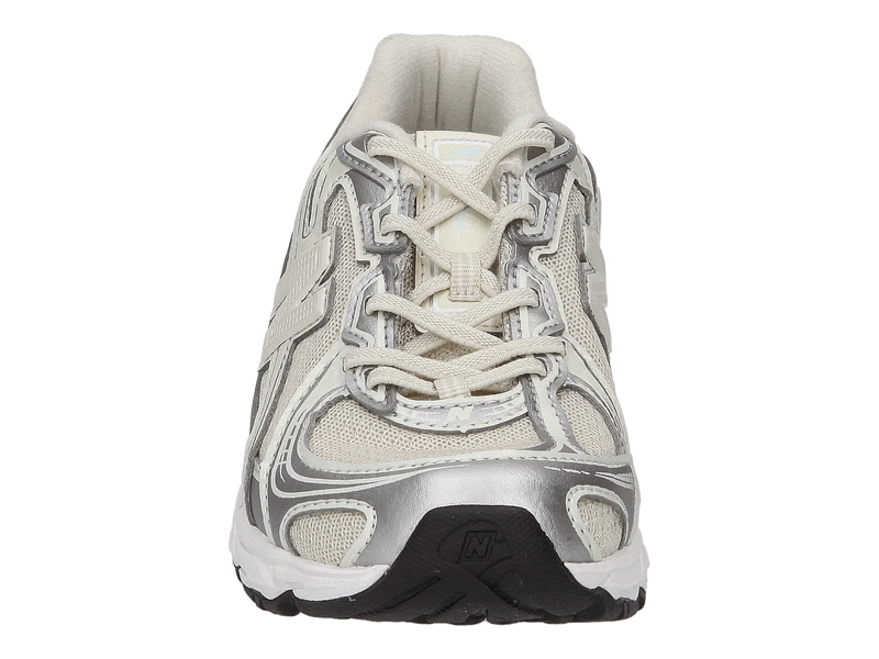 Voir le produit 'New Balance Baskets Beige' (en anglais) New Balance Baskets Beige