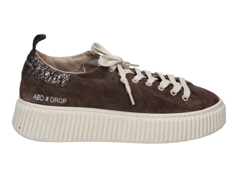 Ama Brand Sneakers Bruin