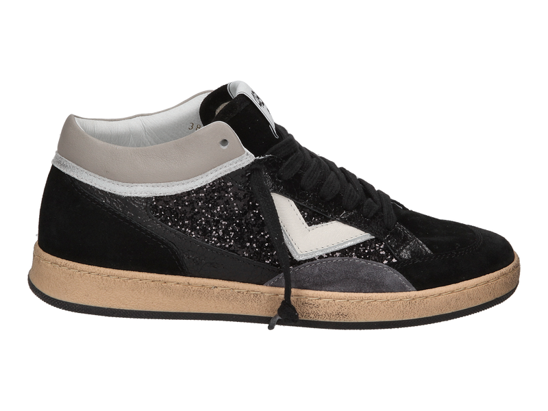 4b12 Sneakers Zwart