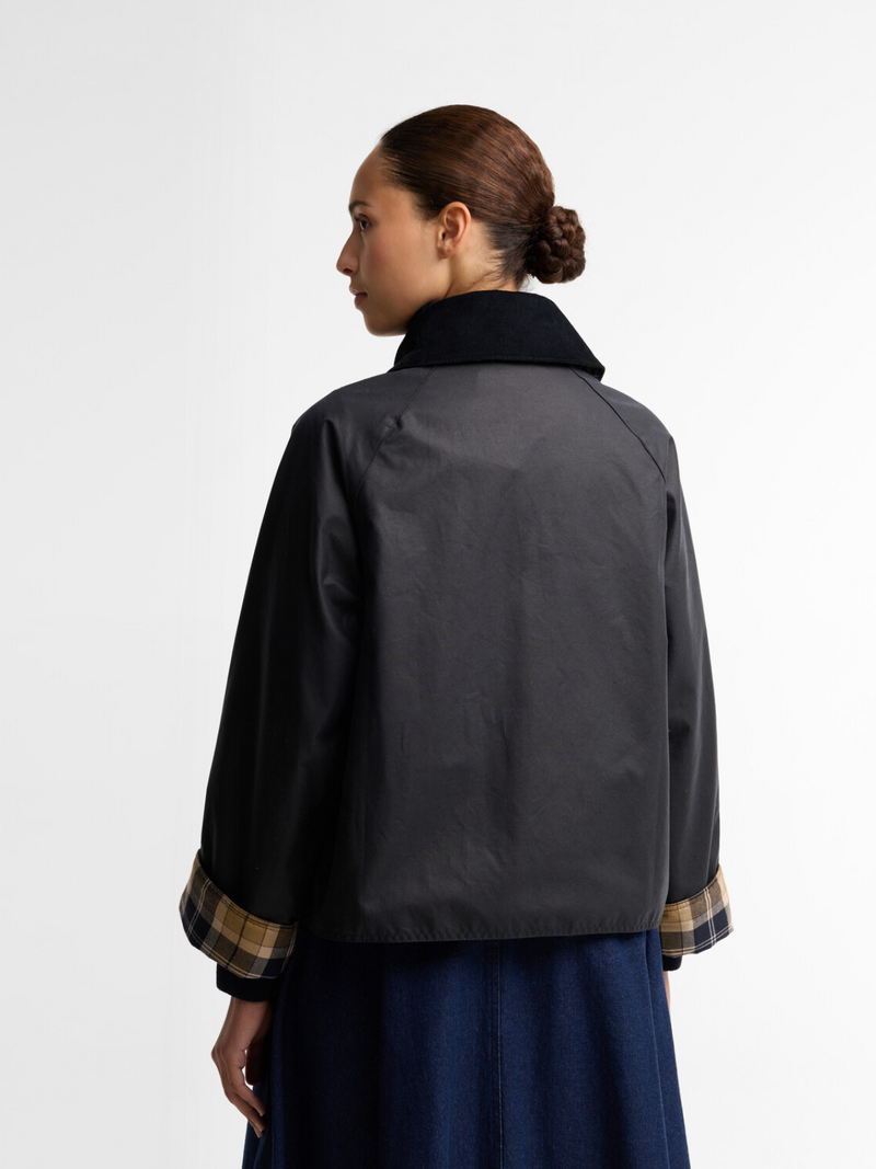 Voir le produit 'Barbour Vestes Bleu' (en anglais) Barbour Vestes Bleu