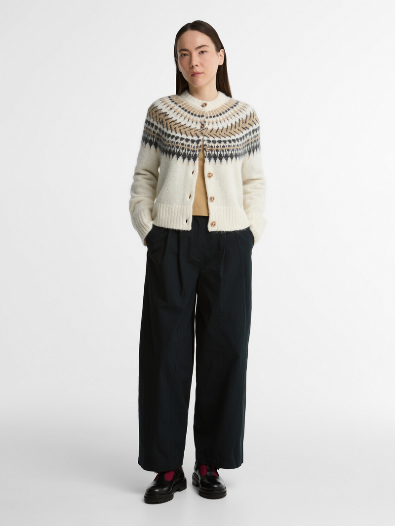 Voir le produit 'Barbour Pulls Off White' (en anglais) Barbour Pulls Off White