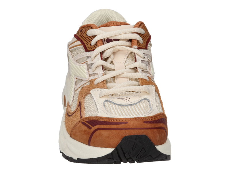 Voir le produit 'Diadora Baskets Beige' (en anglais) Diadora Baskets Beige