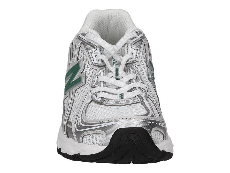 Voir le produit 'New Balance Baskets Argent' (en anglais) New Balance Baskets Argent