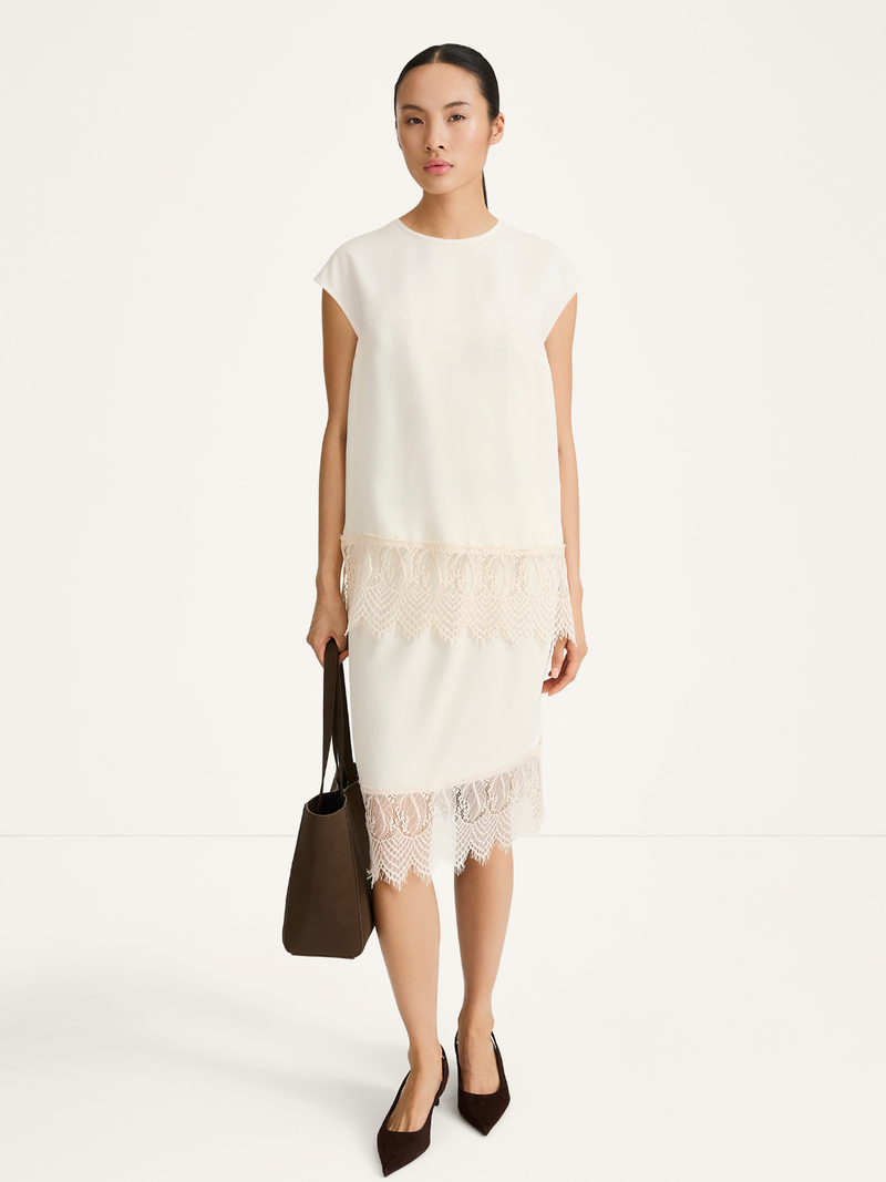 Voir le produit 'Stylein Blouses Off White' (en anglais) Stylein Blouses Off White