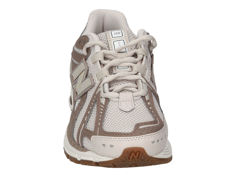 New Balance Sneakers Beige