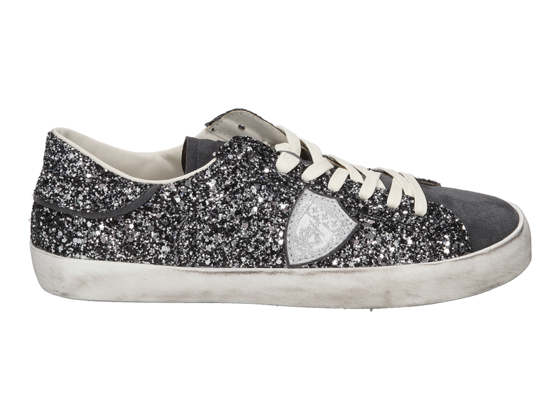 Bekijk product 'Philippe Model Sneakers Grijs' Philippe Model Sneakers Grijs