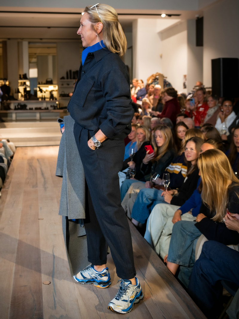 View product 'Leon & Harper Trousers Blue' Leon & Harper Trousers Blue